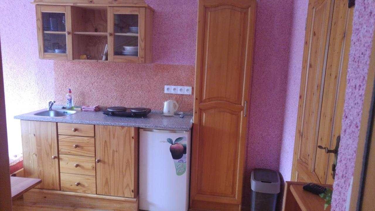 Penzion Apartmany Becov Becov nad Teplou Exterior photo