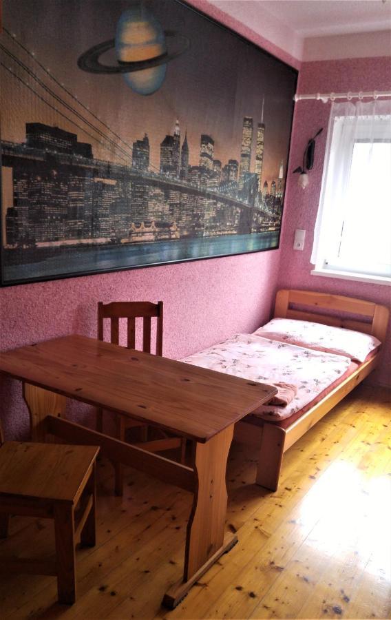 Penzion Apartmany Becov Becov nad Teplou Exterior photo
