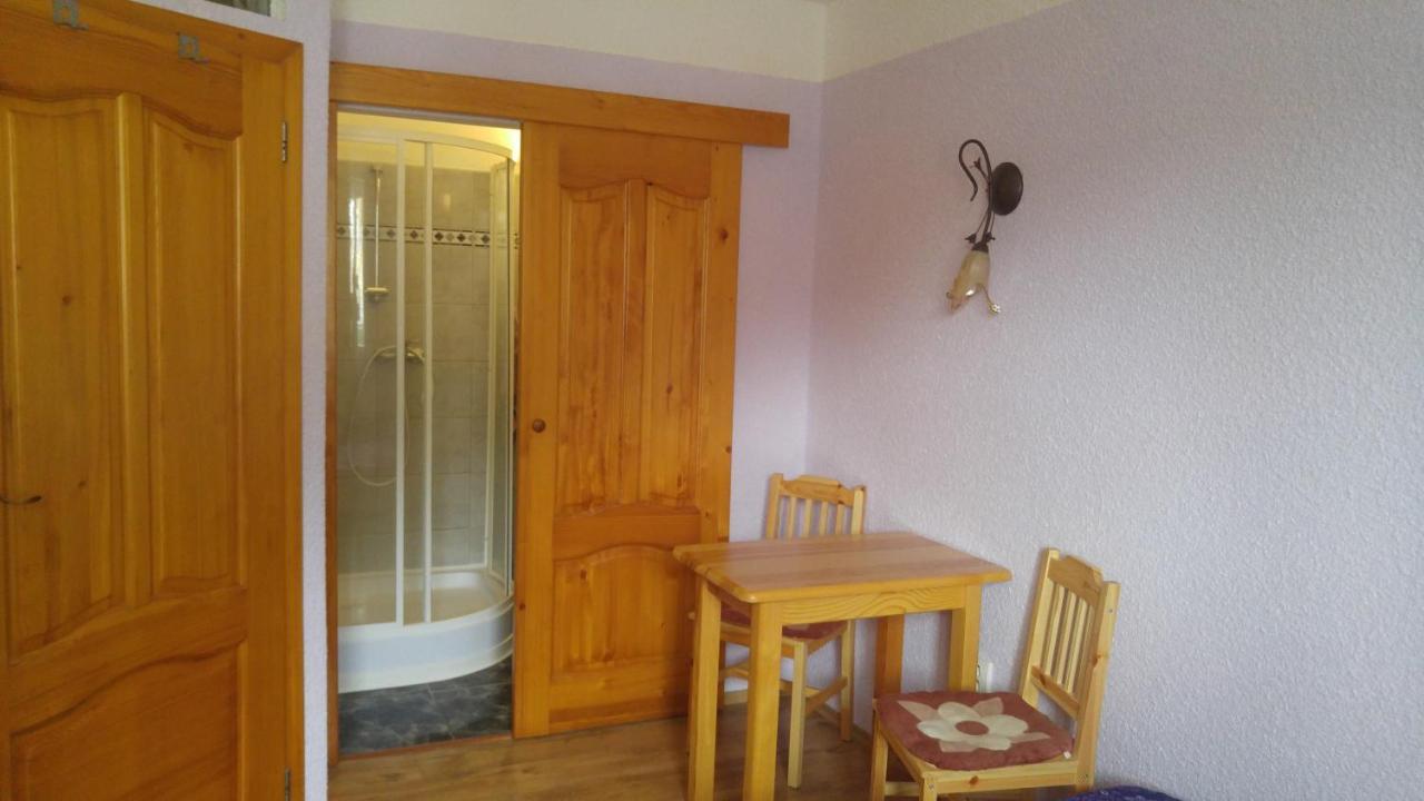 Penzion Apartmany Becov Becov nad Teplou Exterior photo